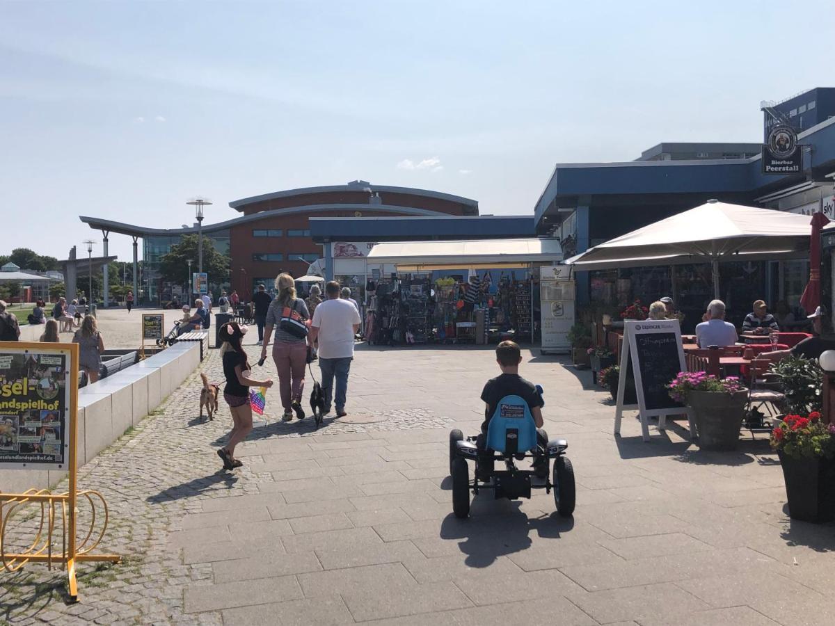 Ferienwohnung Sandkueste Mit Strandkorb & Indoor Spielplatz Heiligenhafen Exteriör bild